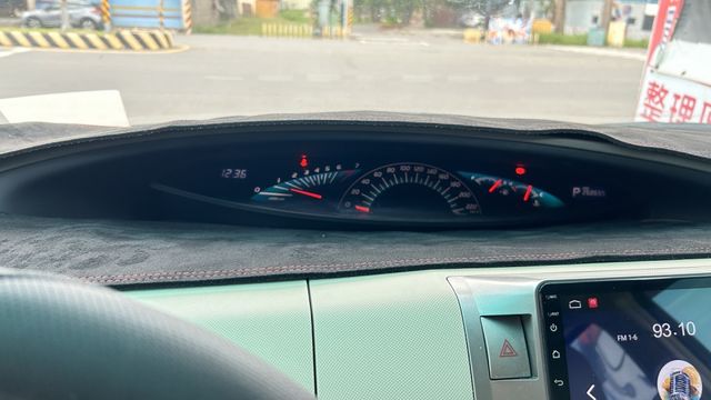 俗俗阿~~七人座/電動尾門/定速/I-KEY/雙天窗/影音/電動椅/舒適大空間  第6張相片