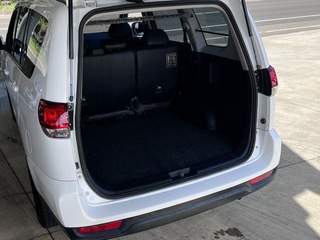 高階精緻型＊低里程＊原版件認證車＊定速＊後座空調＊自動頭燈＊自動收折後視鏡＊可改貨車牌＊可全額貸款可換車＊  第4張相片