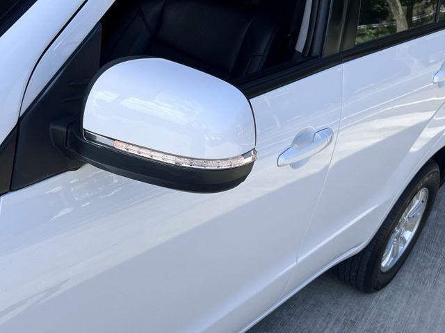 高階精緻型＊低里程＊原版件認證車＊定速＊後座空調＊自動頭燈＊自動收折後視鏡＊可改貨車牌＊可全額貸款可換車＊  第8張相片