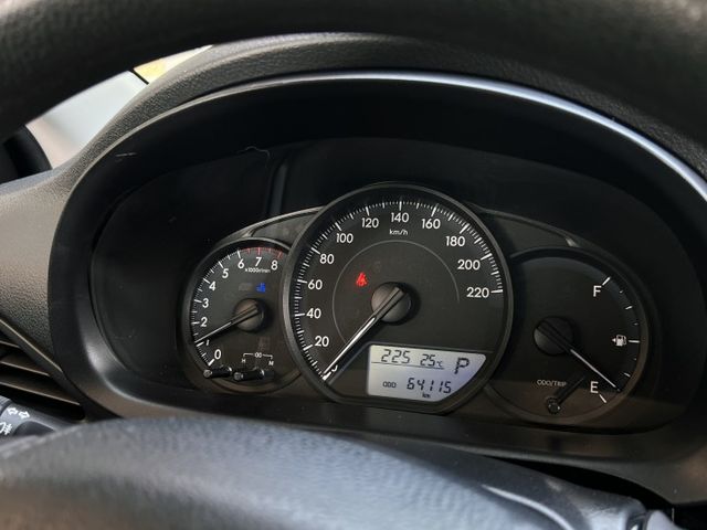 2022年式＊原版件認證車＊新改款國民神車＊７氣囊＊循跡＊自動頭燈＊黑化電動收折後視鏡＊雙色鋁圈＊智聯影音＊可全額貸＊  第12張相片
