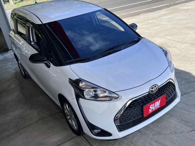 小改款＊５人＊原廠保養＊原版件認證車＊安卓機＊CARPLAY＊自動頭燈＋ＬＥＤ日行燈＊循跡＊可全額貸可換車＊  第6張相片