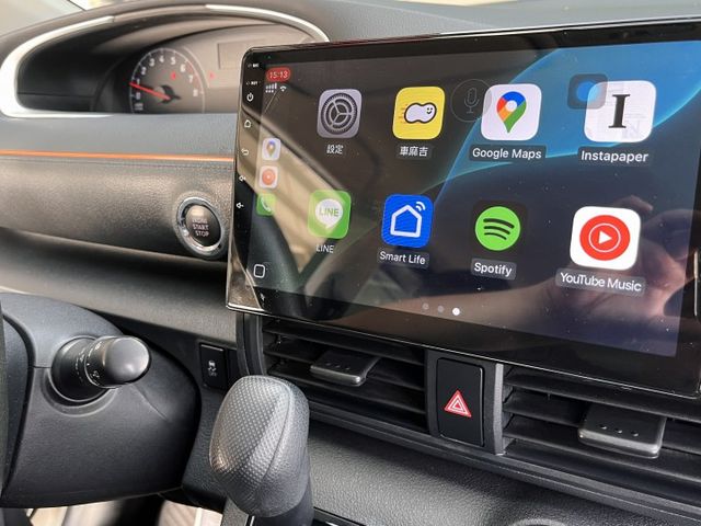 小改款＊５人＊原廠保養＊原版件認證車＊安卓機＊CARPLAY＊自動頭燈＋ＬＥＤ日行燈＊循跡＊可全額貸可換車＊  第13張相片