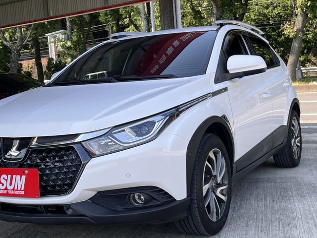 限時特價＊旗艦HIFI版＊女用一手車＊室內車庫車＊原廠保養＊原版件認證車＊選配多多＊可全額貸可換車＊跨界小休旅最高ＣＰ值  第6張相片