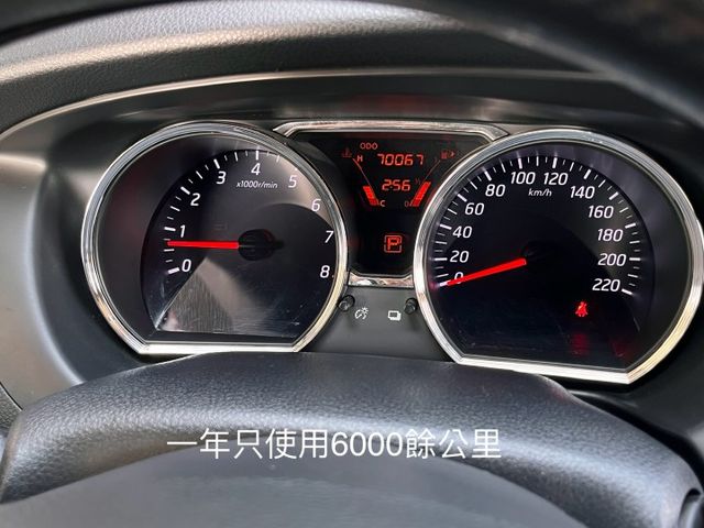 頂級旗艦版＊自用一手車＊室內車庫車＊原廠保養＊全車原版件附認證＊精裝特仕版升級選配多＊超低里程＊ＲＶ跨界小休旅＊可全額貸  第12張相片