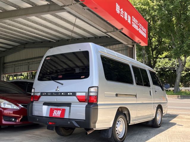 自排豪華型８人座客貨２用＊２ＷＤ＊原廠保養＊原版件＊認證車＊附原廠保固＊可全額貸＊盲點＊循跡＊自動頭燈＊雙安＊  第16張相片