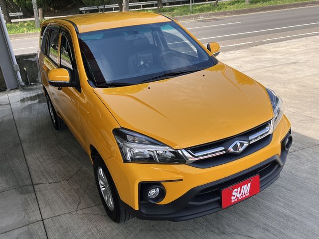 豪華型＊原版件認證車＊升級環景鏡頭＊定速＊後座空調＊鋁圈＊循跡＊自動後視鏡＊可全額貸＊可車換車＊可改貨車  第6張相片