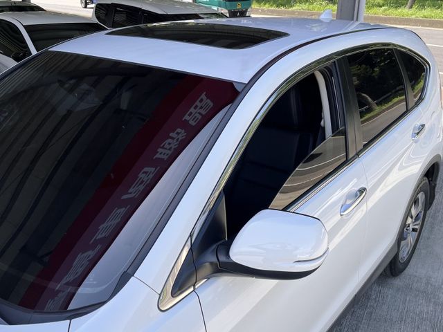 ２ＷＤ頂級VTIS版＊自用一手車＊室內車庫車＊原版件認證車＊CARPLAY安卓機＊天窗＊換檔快撥＊自動頭燈＊可全額貸款＊  第9張相片