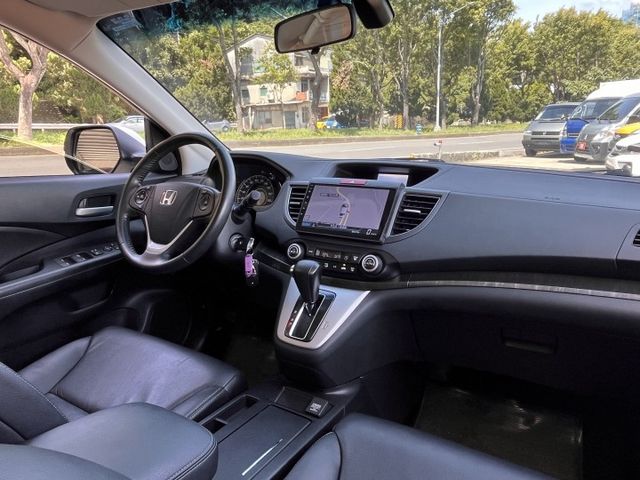 ２ＷＤ頂級VTIS版＊自用一手車＊室內車庫車＊原版件認證車＊CARPLAY安卓機＊天窗＊換檔快撥＊自動頭燈＊可全額貸款＊  第14張相片