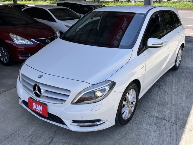 自用一手車＊室內車庫車＊原版件＊認證車＊總代理＊資料齊全＊ＫＥＹｘ２＊最安全最好養的小賓士＊可全額貸款＊可換車＊  第2張相片
