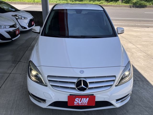 自用一手車＊室內車庫車＊原版件＊認證車＊總代理＊資料齊全＊ＫＥＹｘ２＊最安全最好養的小賓士＊可全額貸款＊可換車＊  第6張相片