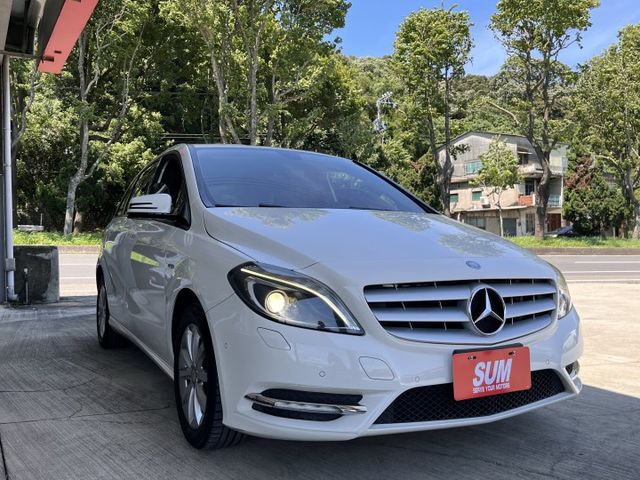 自用一手車＊室內車庫車＊原版件＊認證車＊總代理＊資料齊全＊ＫＥＹｘ２＊最安全最好養的小賓士＊可全額貸款＊可換車＊  第19張相片