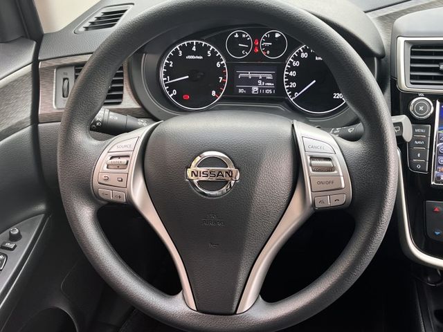 iTIIDA新款＊頂級旗艦版＊原廠保養＊原版件認證車＊盲點＊抬顯＊CARPLAY＊導航＊定速＊恆溫＊可全額貸＊  第8張相片