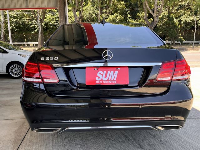 中華賓士總代理＊E250小改款＊自用車庫車＊原版件＊認證報告＊可全額貸可換車＊氣氛漂亮底盤漂亮＊  第6張相片