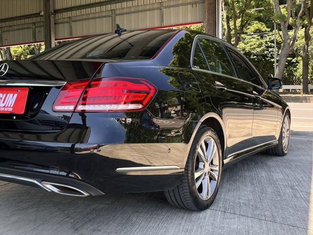 中華賓士總代理＊E250小改款＊自用車庫車＊原版件＊認證報告＊可全額貸可換車＊氣氛漂亮底盤漂亮＊  第8張相片