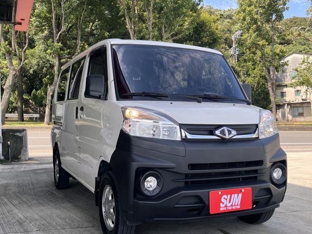 自排５人座＊全原廠保養＊再附原廠保固＊認證車＊盲點＊胎壓＊窗簾＊已換好正時鍊條＊可全額貸款＊  第5張相片