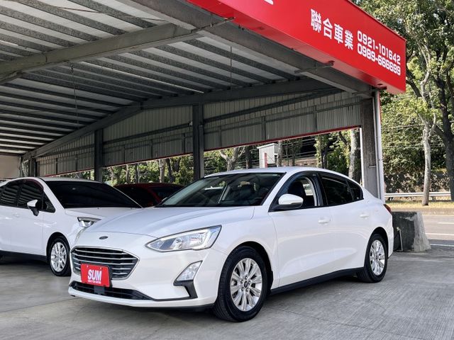 182時尚版＊渦輪＋８速＊自用一手車＊原版件＊認證車＊６安＊CARPLAY＊ＥＰＢ＊可全額貸款可換車  第1張相片