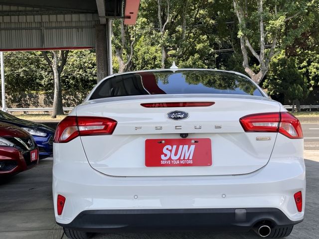 182時尚版＊渦輪＋８速＊自用一手車＊原版件＊認證車＊６安＊CARPLAY＊ＥＰＢ＊可全額貸款可換車  第6張相片