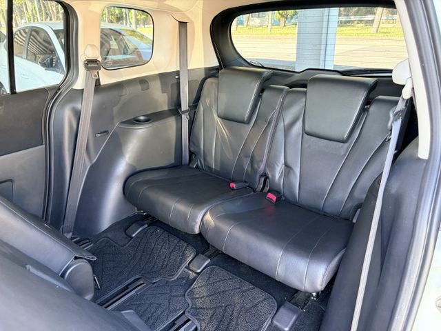 網路特價＊15年底小改款＊自用一手車＊低里程＊原版件＋認證車＊４安＊胎壓＊導航＊可全額貸款＊可換車＊  第10張相片