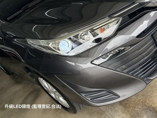 小改款＊精裝特仕版＊自用一手車＊原版件認證＊升級ＬＥＤ頭燈＊CARPLAY＊GARMIN導航＊數位電視＊倒車顯影＊ＨＵＤ  第2張相片