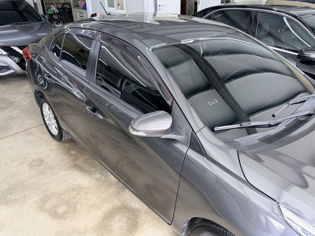 小改款＊精裝特仕版＊自用一手車＊原版件認證＊升級ＬＥＤ頭燈＊CARPLAY＊GARMIN導航＊數位電視＊倒車顯影＊ＨＵＤ  第4張相片