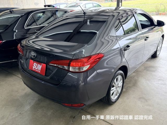 小改款＊精裝特仕版＊自用一手車＊原版件認證＊升級ＬＥＤ頭燈＊CARPLAY＊GARMIN導航＊數位電視＊倒車顯影＊ＨＵＤ  第5張相片