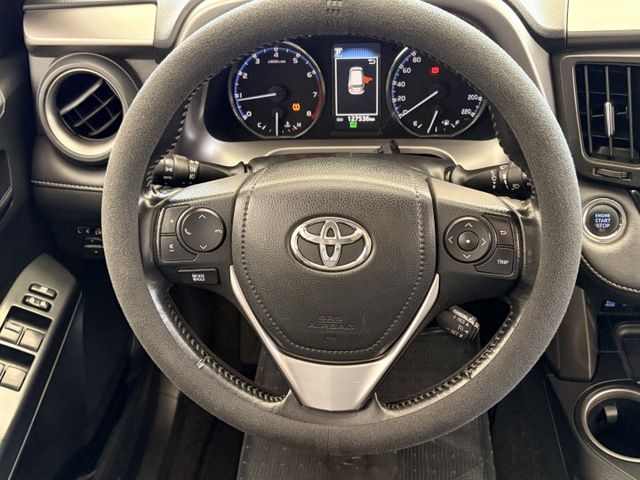 2017型小改款＊珍珠白＊自用一手車＊室內車＊原版件＊認證車＊原裝進口＊精裝特仕車選配多＊可全額貸款＊可換車＊實車實價＊  第14張相片