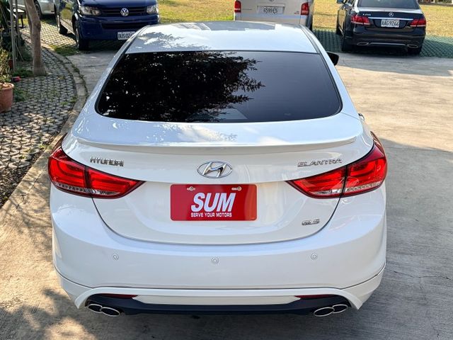 豪華型＊自用車＊原版件認證車＊升級極光版頭尾燈＊空力套件＊導航影音＊抬顯＊胎壓偵測＊可全額貸款＊實車實價在店  第6張相片