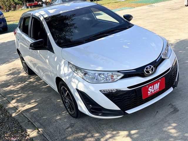 ２２年型小改款胖胖鴨＊原版件認證車＊黑化外觀＊７氣囊＊黑頂棚＊最保值國民小車＊可全額貸款可換車  第5張相片