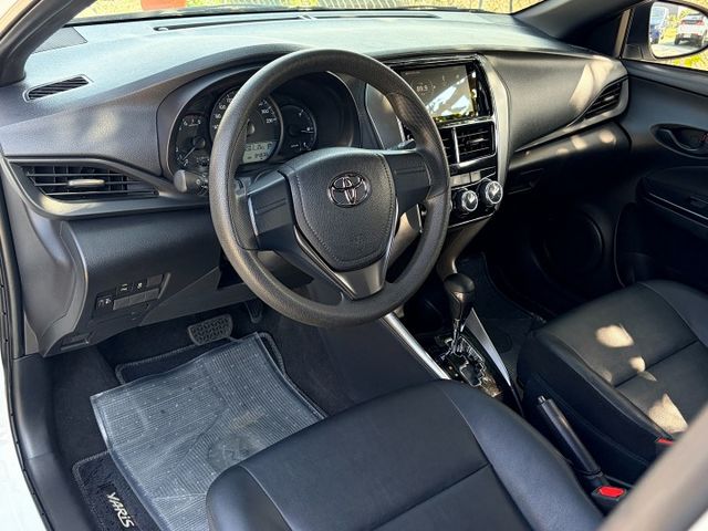 ２２年型小改款胖胖鴨＊原版件認證車＊黑化外觀＊７氣囊＊黑頂棚＊最保值國民小車＊可全額貸款可換車  第15張相片