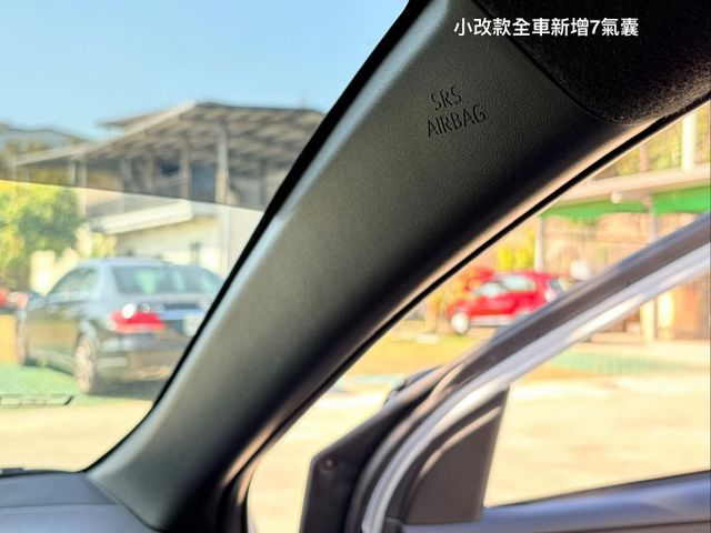 ２２年型小改款胖胖鴨＊原版件認證車＊黑化外觀＊７氣囊＊黑頂棚＊最保值國民小車＊可全額貸款可換車  第19張相片
