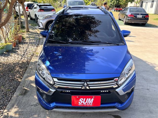 小改款＊頂級尊榮型＊自用車庫車＊液晶儀表版＊安卓機＊ＩＫＥＹ＊電動尾門＊車頂架＊原版件＊認證完成＊可全額貸款可換車＊  第3張相片