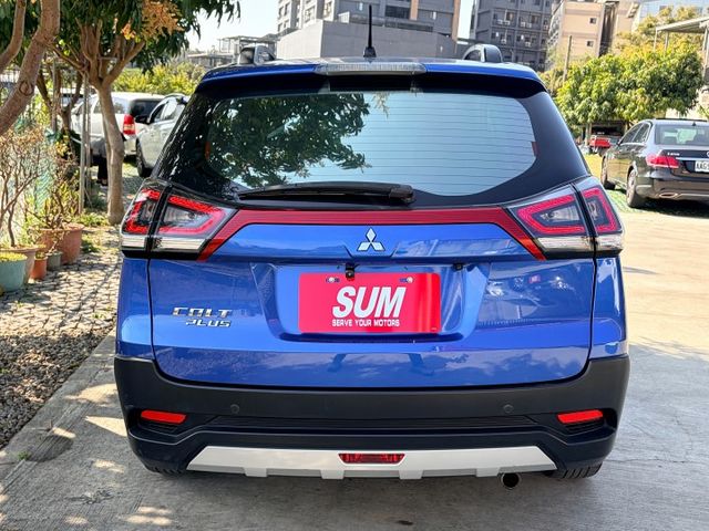 小改款＊頂級尊榮型＊自用車庫車＊液晶儀表版＊安卓機＊ＩＫＥＹ＊電動尾門＊車頂架＊原版件＊認證完成＊可全額貸款可換車＊  第6張相片