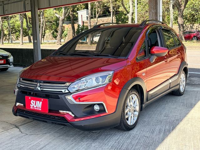 ２１型小改款＊限量特仕版＊潮有型＊女用一手車＊超低里程＊原廠保養＊全車原版件＊認證完成＊ｉＫＥＹ＊安卓機＊可全額貸可換車  第2張相片