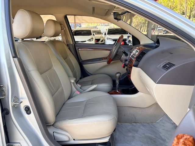 稀有低里程＊女用一手車＊精裝特仕版＊國民神車＊認證車＊可全額貸款可換車＊實車實價＊實車在店＊  第13張相片