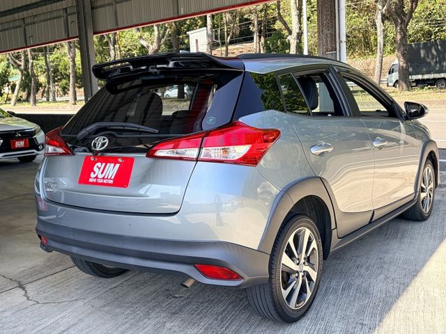 21年式CROSSOVER跨界版＊自用一手車＊升級選配多＊ＣＰ值高＊原版件認證車＊雙色內裝＊導航＊抬顯＊胎壓＊可全額貸款  第3張相片