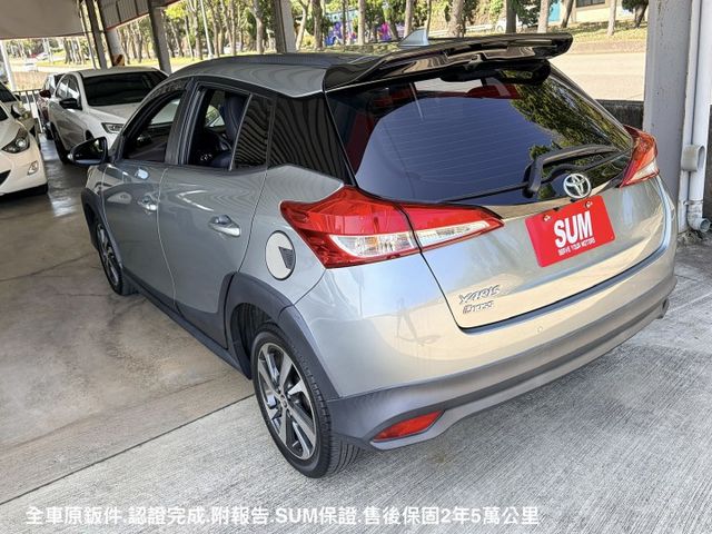 21年式CROSSOVER跨界版＊自用一手車＊升級選配多＊ＣＰ值高＊原版件認證車＊雙色內裝＊導航＊抬顯＊胎壓＊可全額貸款  第5張相片