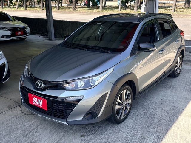 21年式CROSSOVER跨界版＊自用一手車＊升級選配多＊ＣＰ值高＊原版件認證車＊雙色內裝＊導航＊抬顯＊胎壓＊可全額貸款  第19張相片