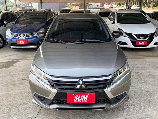 精裝特仕版＊20型小改款＊星河灰＊自用一手車＊車庫車＊原廠保養＊全車原版件＊認證車＊盲點＊安卓機＊６安＊黑化套件＊可全貸  第7張相片