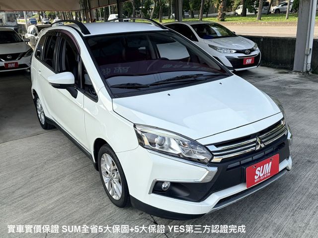 頂級尊榮版＊女用一手車＊認證車＊小改款＊電動尾門＊原廠影音＊液晶儀表＊盲點＊ＩＫＥＹ＊車頂架＊可全額貸＊車庫車＊實車實價  第5張相片