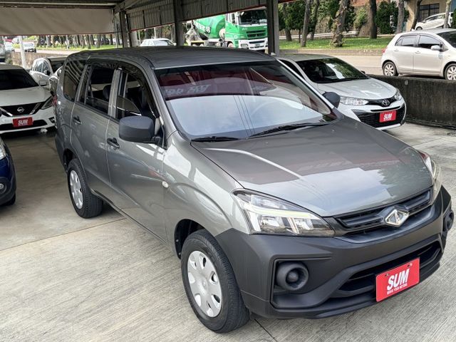 小改款＊星河灰＊標誌型＊低里程＊原版件＊認證車＊保固＋保證＊可改２人座＊可全額貸款可換車＊實車實價保證＊  第4張相片