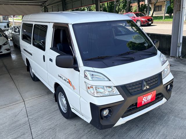 新款得利卡＊自排＊原廠保養＊原版件＊認證完成＊還有原廠保固＊盲點＊定速＊８人座客貨兩用＊可全額貸款＊可換車＊  第9張相片