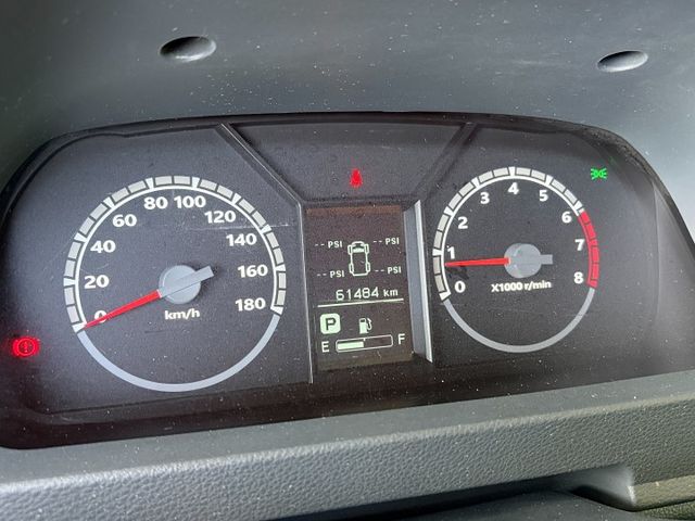 新款得利卡＊自排＊原廠保養＊原版件＊認證完成＊還有原廠保固＊盲點＊定速＊８人座客貨兩用＊可全額貸款＊可換車＊  第15張相片