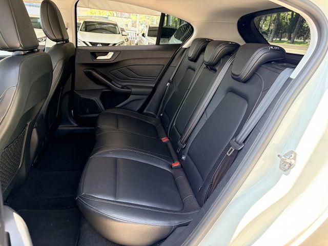 22.5年式成真版＊五門＊原版件＊認證車＊盲點＊安卓AUTO＊６安＊實車在店＊可全額貸款可換車＊  第9張相片