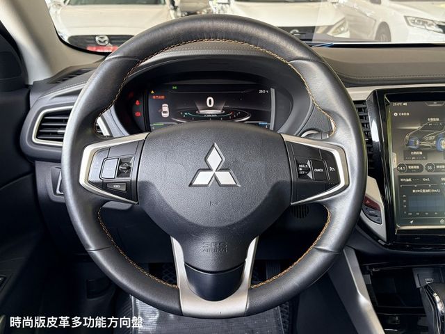 時尚版＊自用一手車＊室內車＊原版件＊認證車＊尊爵黑＊盲點＊１０吋數位儀表＊１０吋大螢幕＊ＬＥＤ頭燈＊可全額貸可換車＊  第16張相片