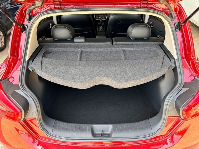 網路特價＊小改款旗艦版＊自用一手車＊低里程＊原廠保養＊室內車＊認證完成＊盲點＊６安＊ＩＫＥＹ＊可全額貸款可換車＊  第11張相片