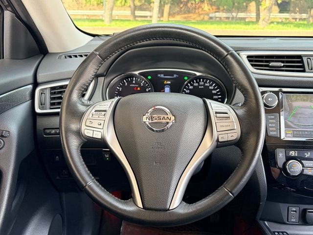 2WD完美影音版＊自用車低里程＊原版件＋認證車＊環景＊ＩＫＥＹ＊車架頂＊可全額貸款可換車＊實車在店＊  第11張相片