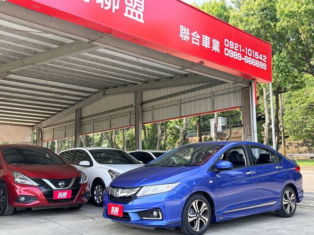 網路特價＊頂級版＊１６型小改款＊自用車低里程＊原版件＋認證車＊實車實價＊可全額貸＊6安＊導航＊定速＊快撥＊  第1張相片