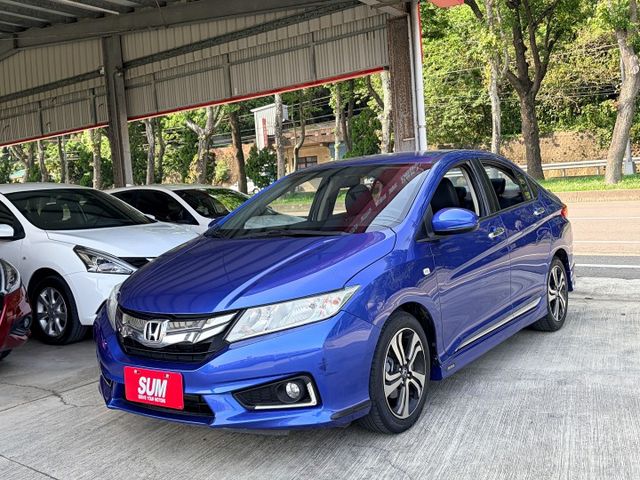 網路特價＊頂級版＊１６型小改款＊自用車低里程＊原版件＋認證車＊實車實價＊可全額貸＊6安＊導航＊定速＊快撥＊  第2張相片