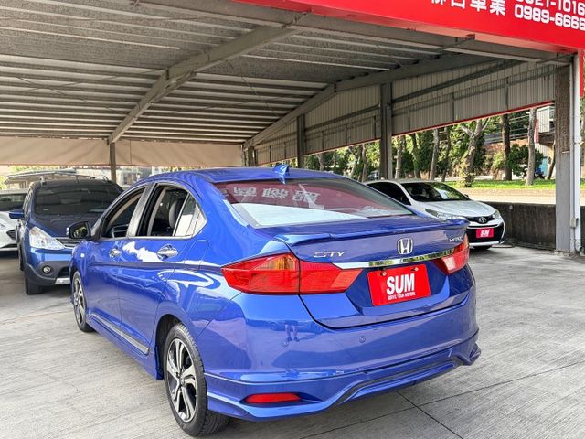 網路特價＊頂級版＊１６型小改款＊自用車低里程＊原版件＋認證車＊實車實價＊可全額貸＊6安＊導航＊定速＊快撥＊  第5張相片