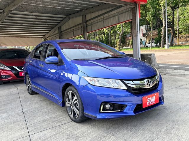 網路特價＊頂級版＊１６型小改款＊自用車低里程＊原版件＋認證車＊實車實價＊可全額貸＊6安＊導航＊定速＊快撥＊  第6張相片